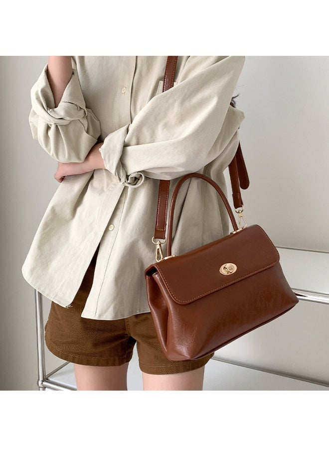 Retro Handbag Fashion Niche Design All Crossbody Bag Oil Wax Skin Foreign Air Clamshell Hand Carrying Small Square Bag