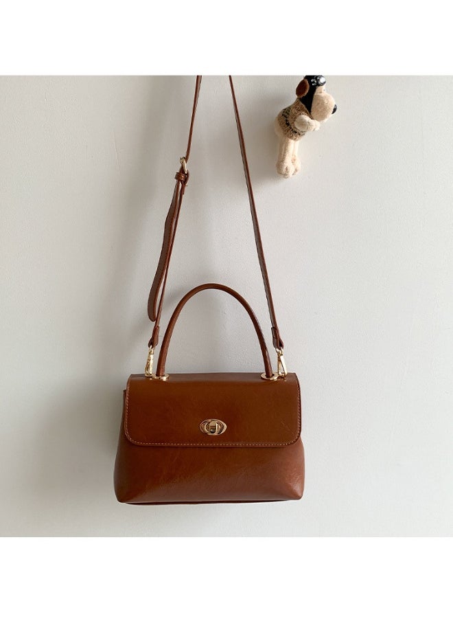 Retro Handbag Fashion Niche Design All Crossbody Bag Oil Wax Skin Foreign Air Clamshell Hand Carrying Small Square Bag