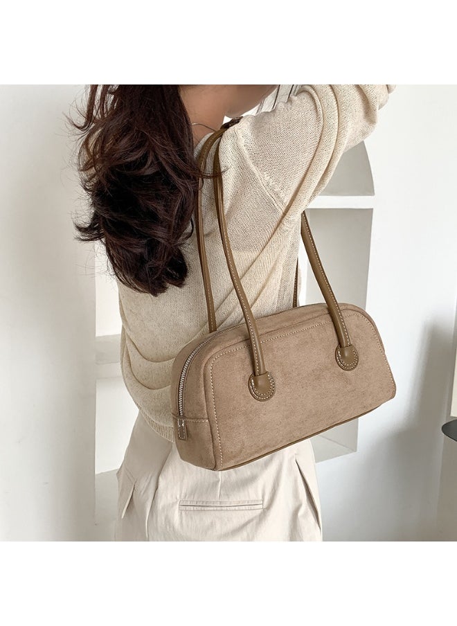 Vintage Fashion Suede Bag Niche High-grade Baguette Bag Large Capacity Shoulder Bag for Woman