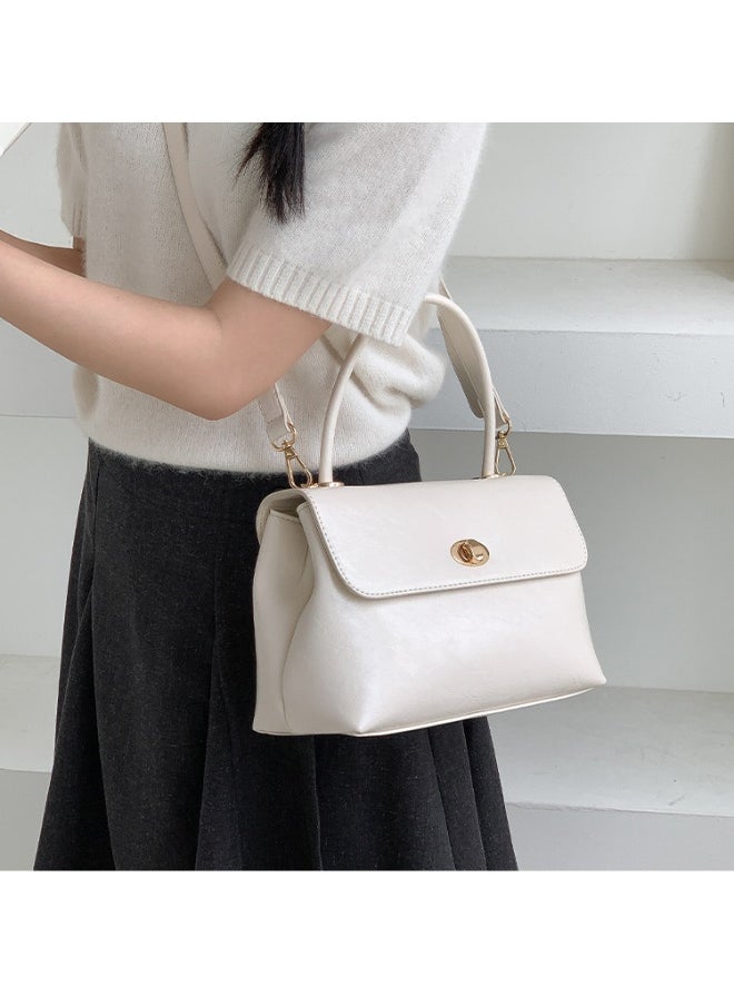 Retro Handbag Fashion Niche Design All Crossbody Bag Oil Wax Skin Foreign Air Clamshell Hand Carrying Small Square Bag