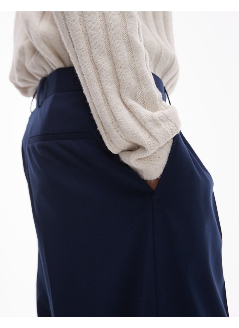Essential Regular Fit Pants
