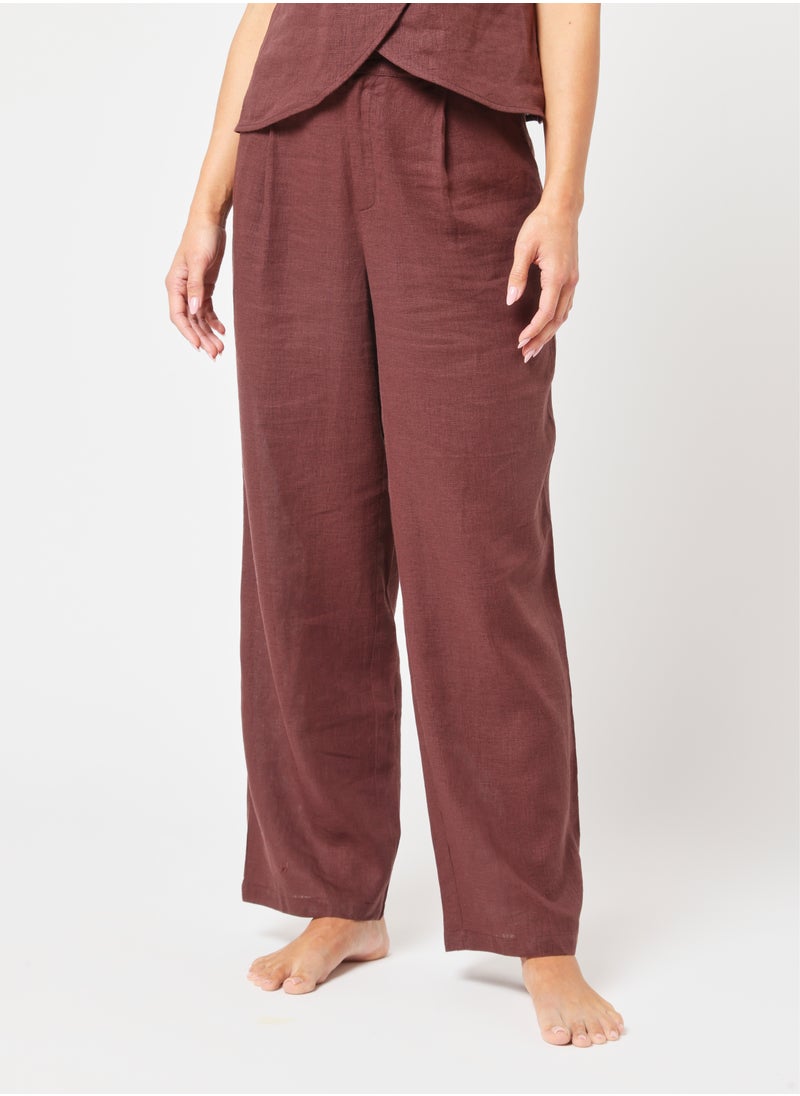 Ashita Fernandes Kudrat Trouser – A Reflection of Nature’s Strength