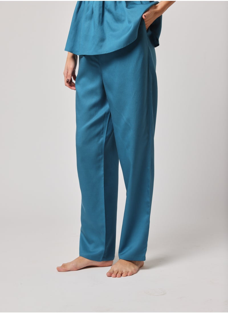 Ashita Fernandes Nad Ki Kahani: Pants, A Story of Comfort and Style