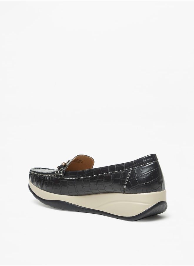 Women Textured Slip-On Loafers With Metal Accent Detail