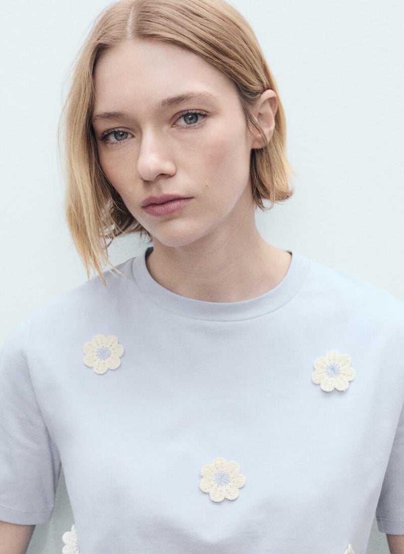 Flower Detail Crew Neck T-Shirt