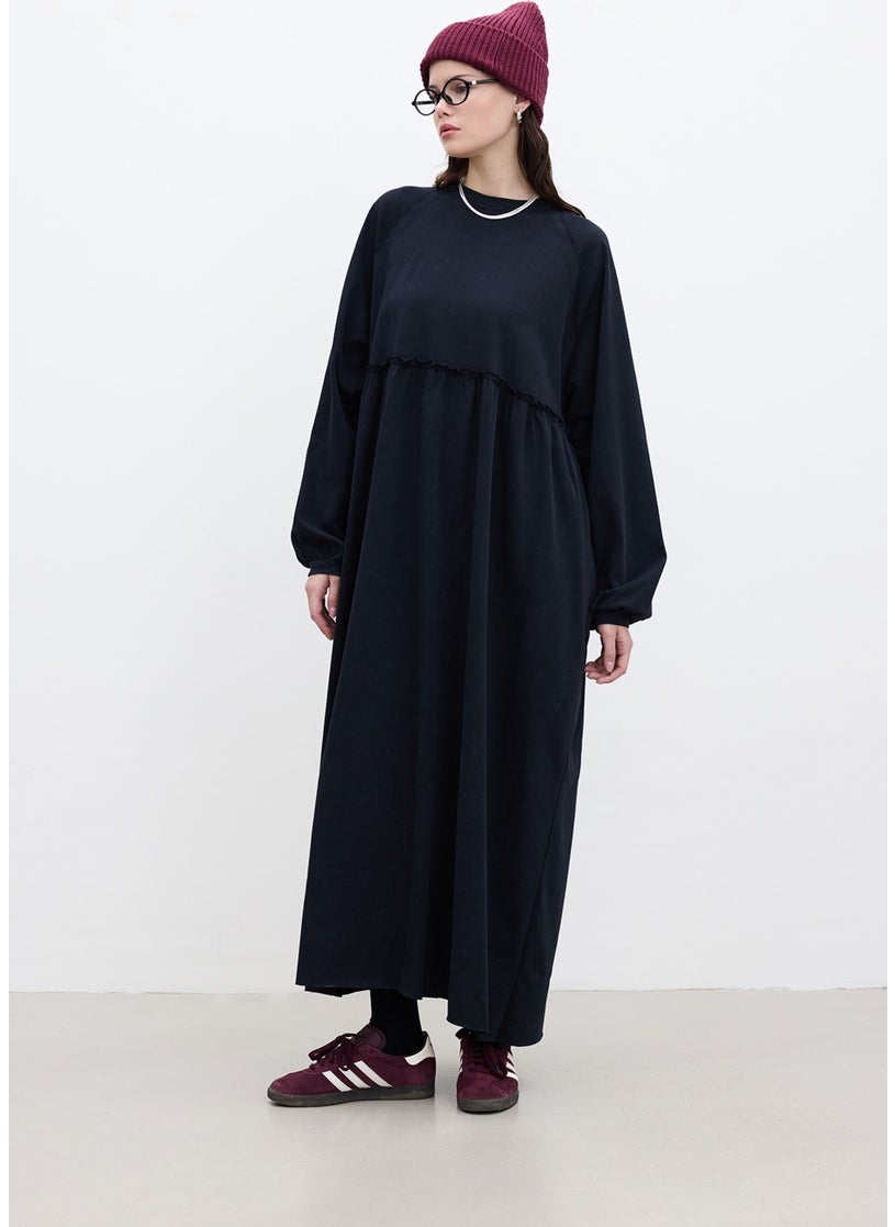 Oversized Gathered Dress Black
