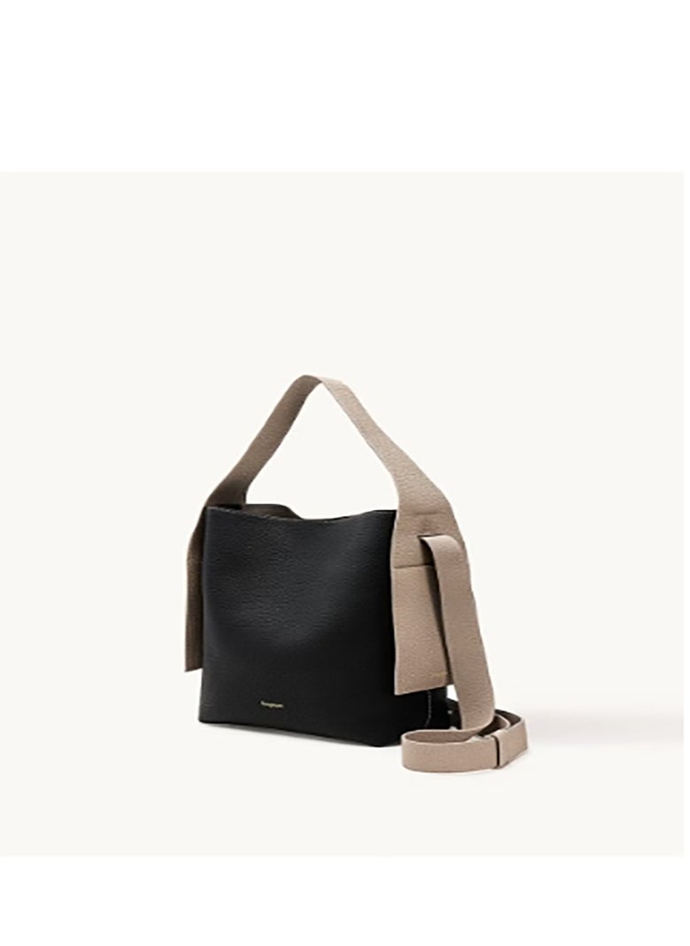 Must - Have Medium - Sized Tote for Commuters: Stylish and Functional with Hanging Ears（