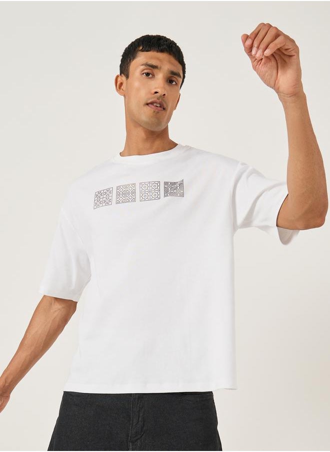 Graphic Print Oversized Round Neck T-Shirt