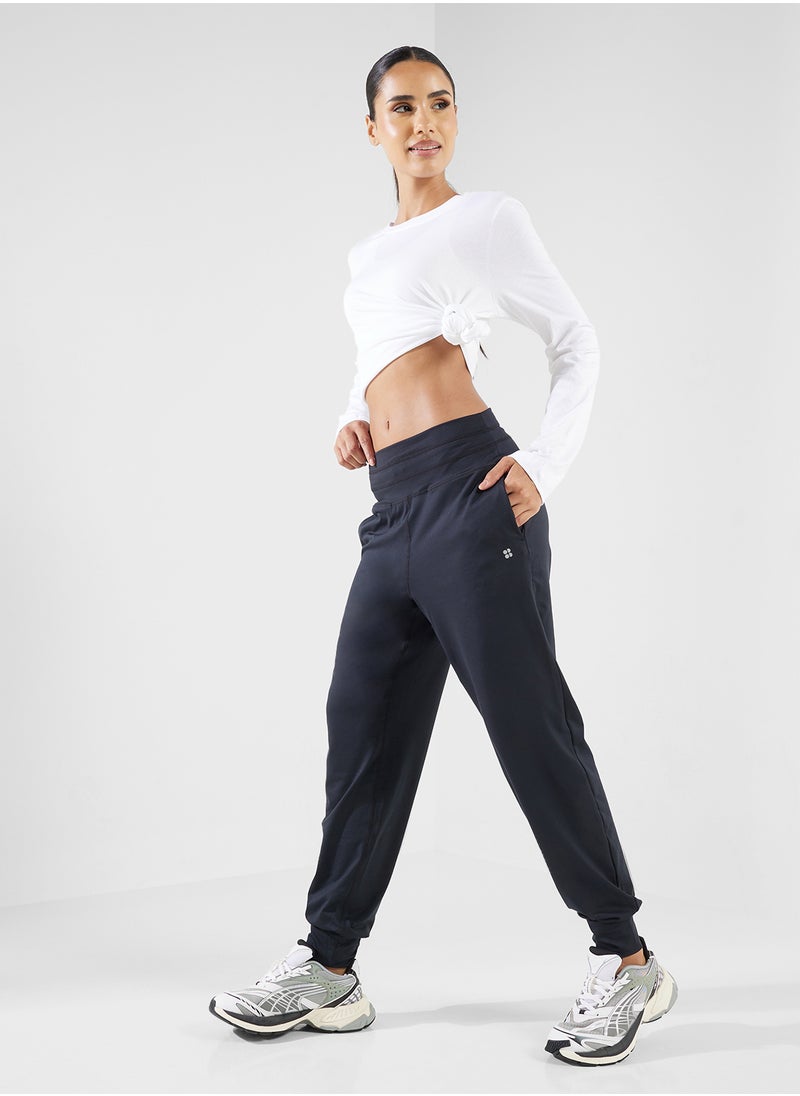 Essential Long Sleeve T-shirt