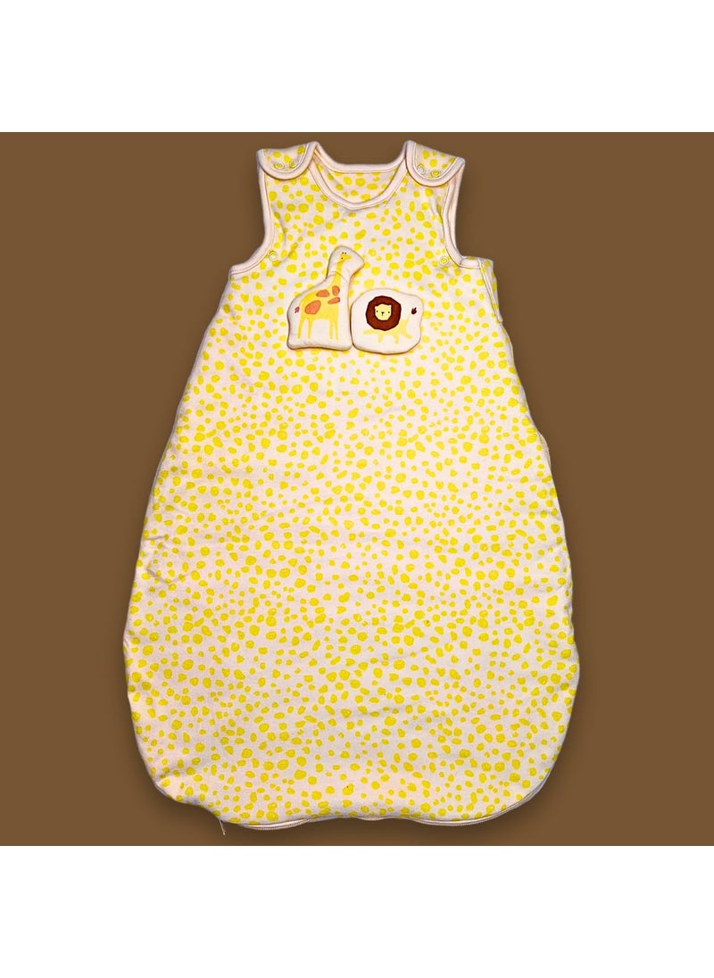 TuddyBuddy Baby Cotton Wearable Quilted Sleeping Bag Blanket 15 Tog with 2 Way Zipper Closure Ideal for Babies Kids Hypoallergenic Fabrics Yellow Dots All Over Printed 06 Months