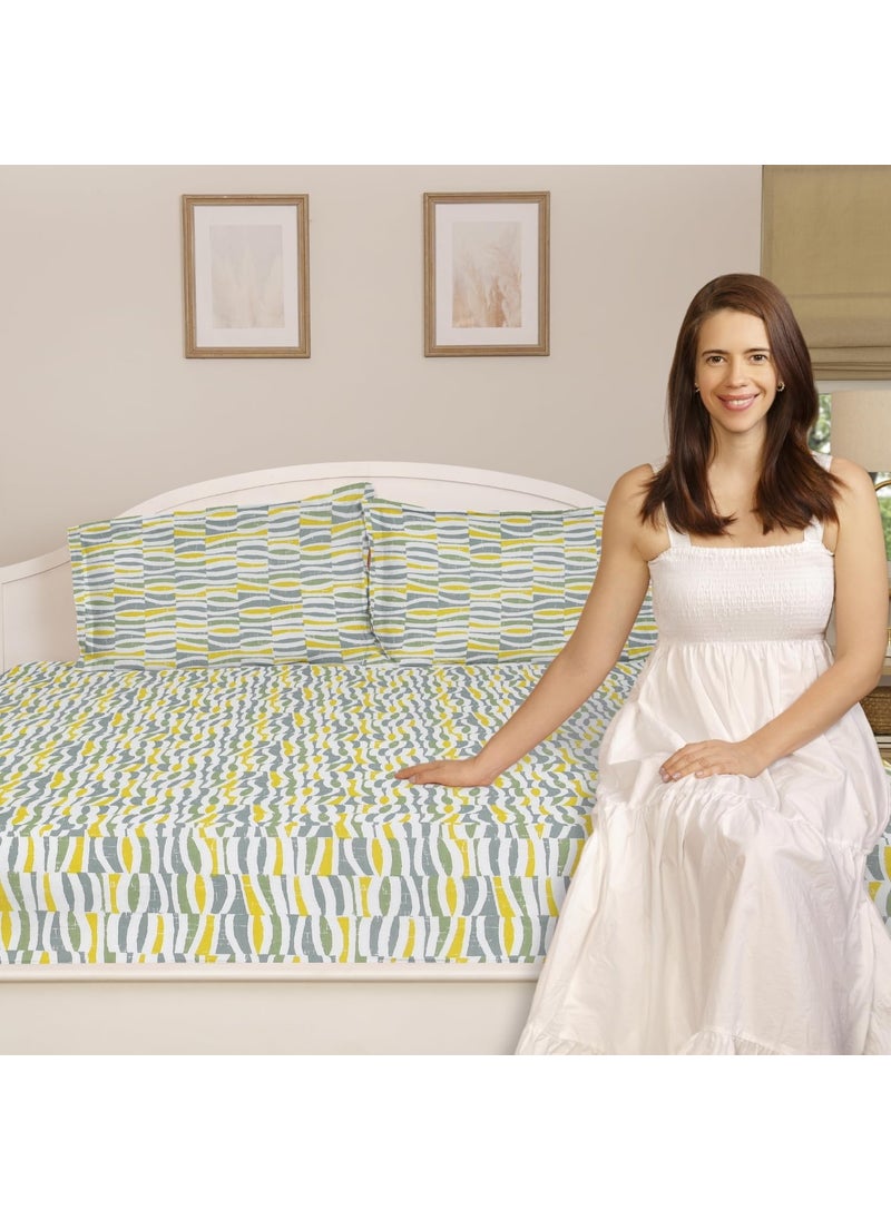 Haus Kinder King Size Bedsheets for Bed 186 TC 100 Cotton Bed Sheet for King Size Bed with 2 Pillow Covers Color Bedsheet Mosaic Mirage