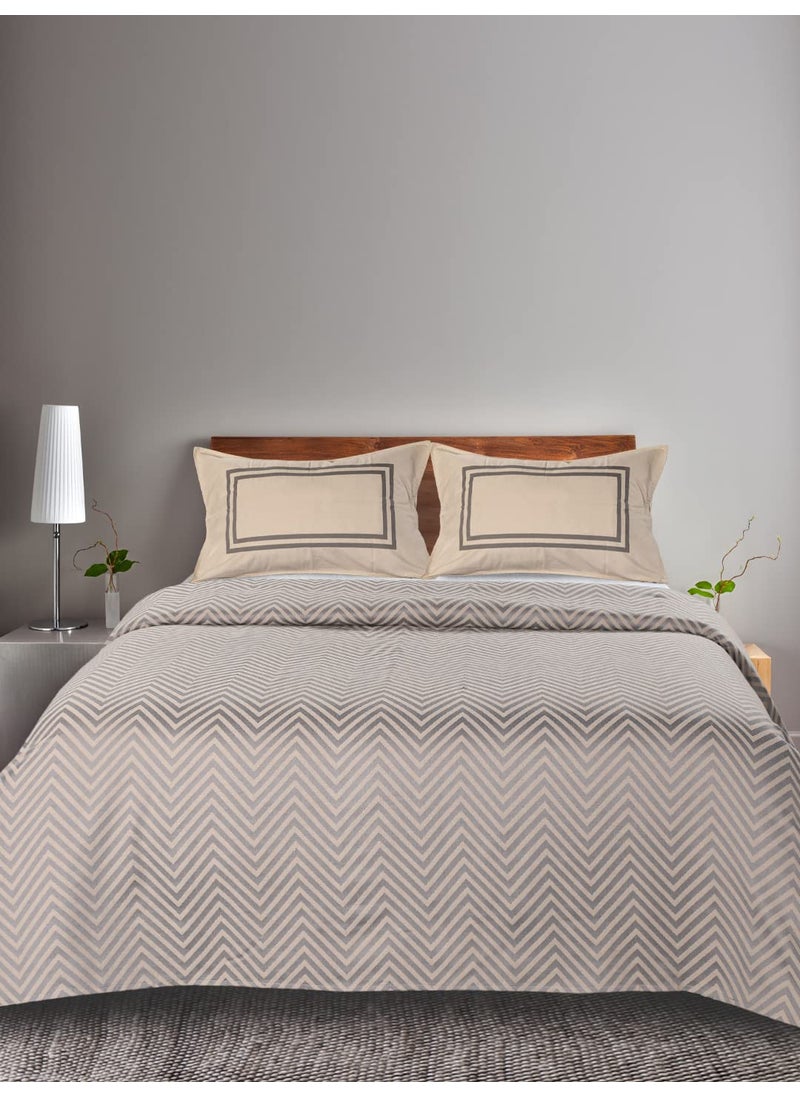 SARAL HOME EASY LIVING Soft Cotton KingQueen Chevron Designer Breathable Wrinkle Free 200 TC Bedsheet For Double Bed 1 King Size Bedsheet With 2 Pillow Covers Grey100X108