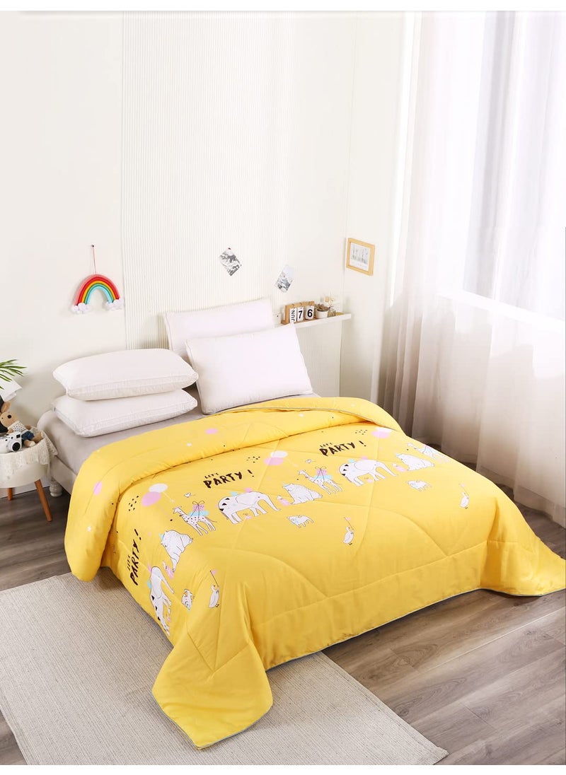 URBAN DREAM Kids Animal Party Print Yellow and White Comforter