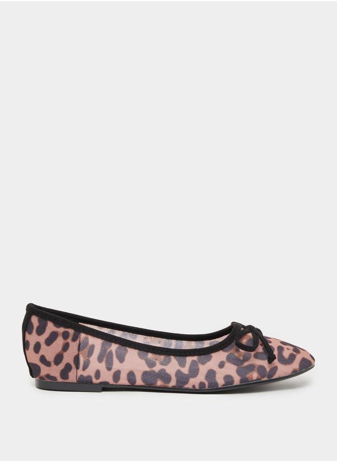 Animal Print Pointed Toe Ballerina