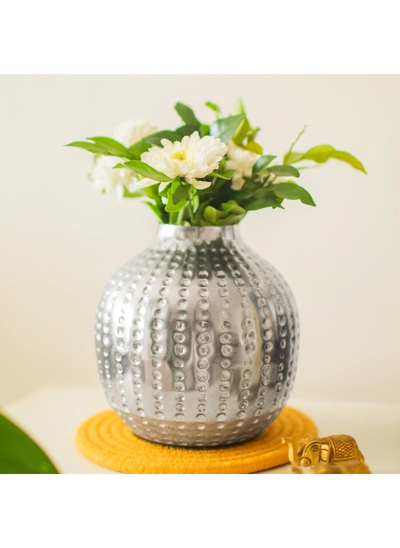 10Club Hammered Silver Metal Vase Round Elegant Flower Vase For Home Decor Unbreakable H 6 350 Grams 1Pc Without Flower Ideal For Gifting Silver