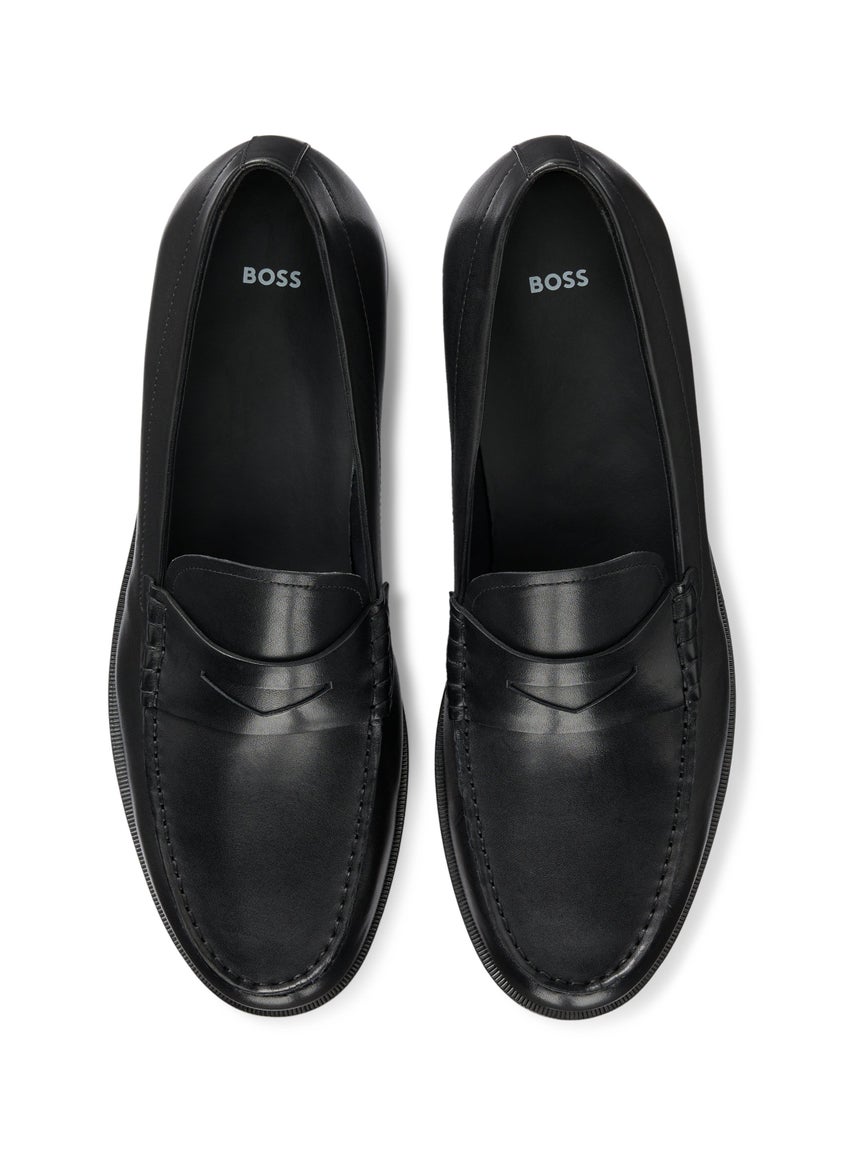 Loafers in smooth leather with penny trim