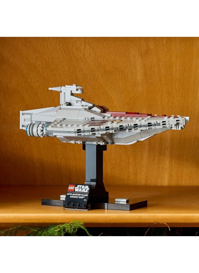 Star Wars 75404 Acclamator-Class Assault Ship, Collectible Starship Model Building Set with a Display Stand, Birthday Gift Idea for Teenage & Adult Fans of Attack of The Clones (450 pieces)