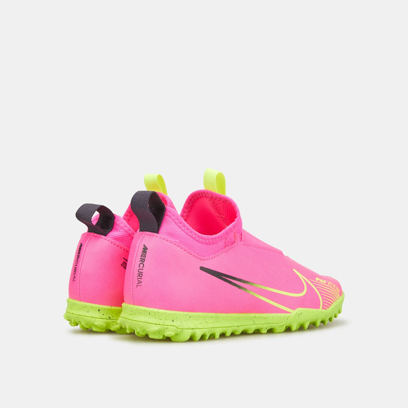 Kids' Mercurial Vapor 15 Academy Turf Football Shoes (Younger and Older Kids)