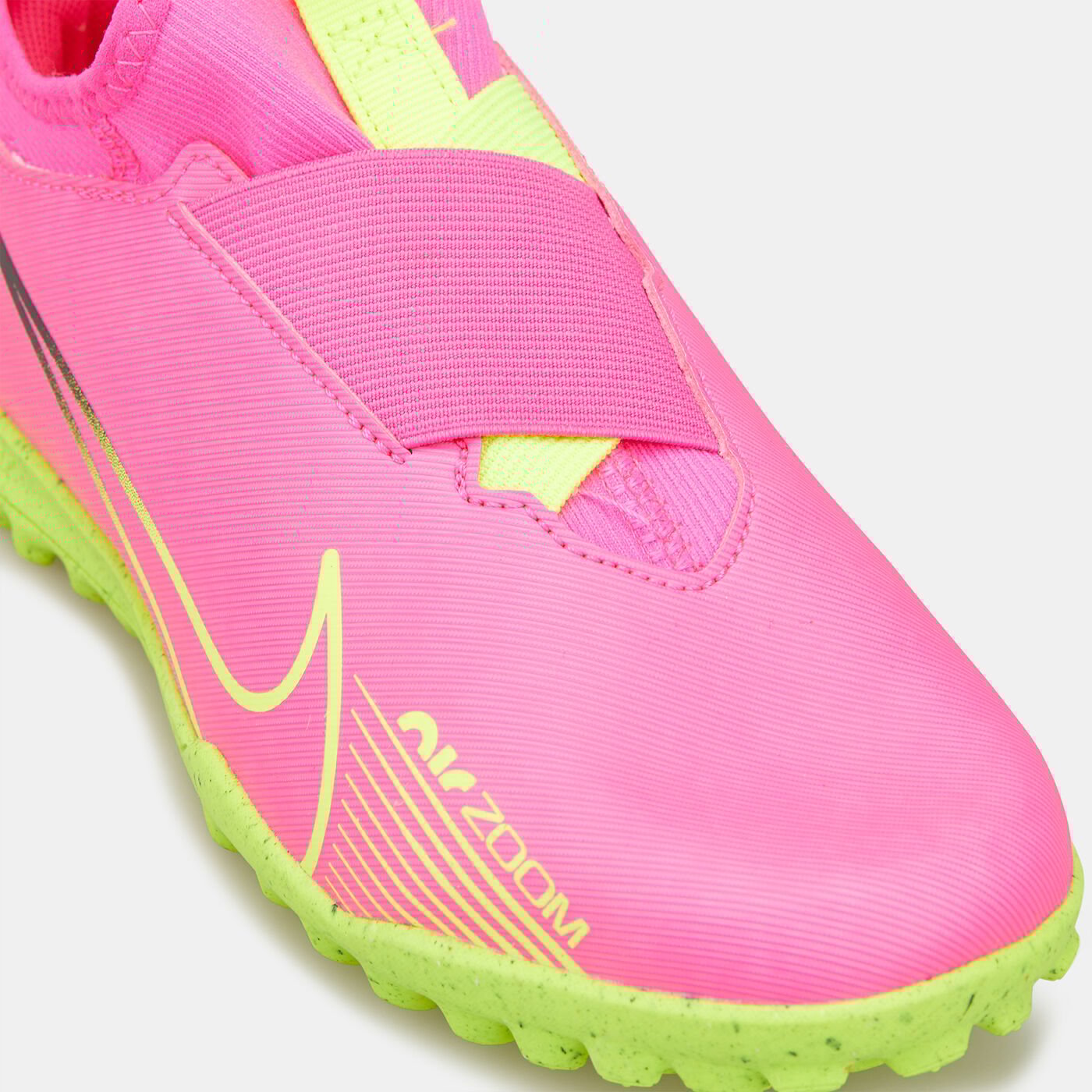Kids' Mercurial Vapor 15 Academy Turf Football Shoes (Younger and Older Kids)
