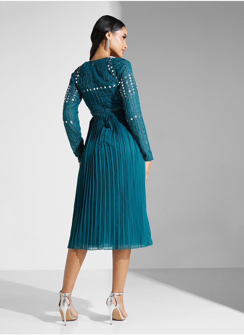 V-Neck Embellished Mesh Detailed Dress