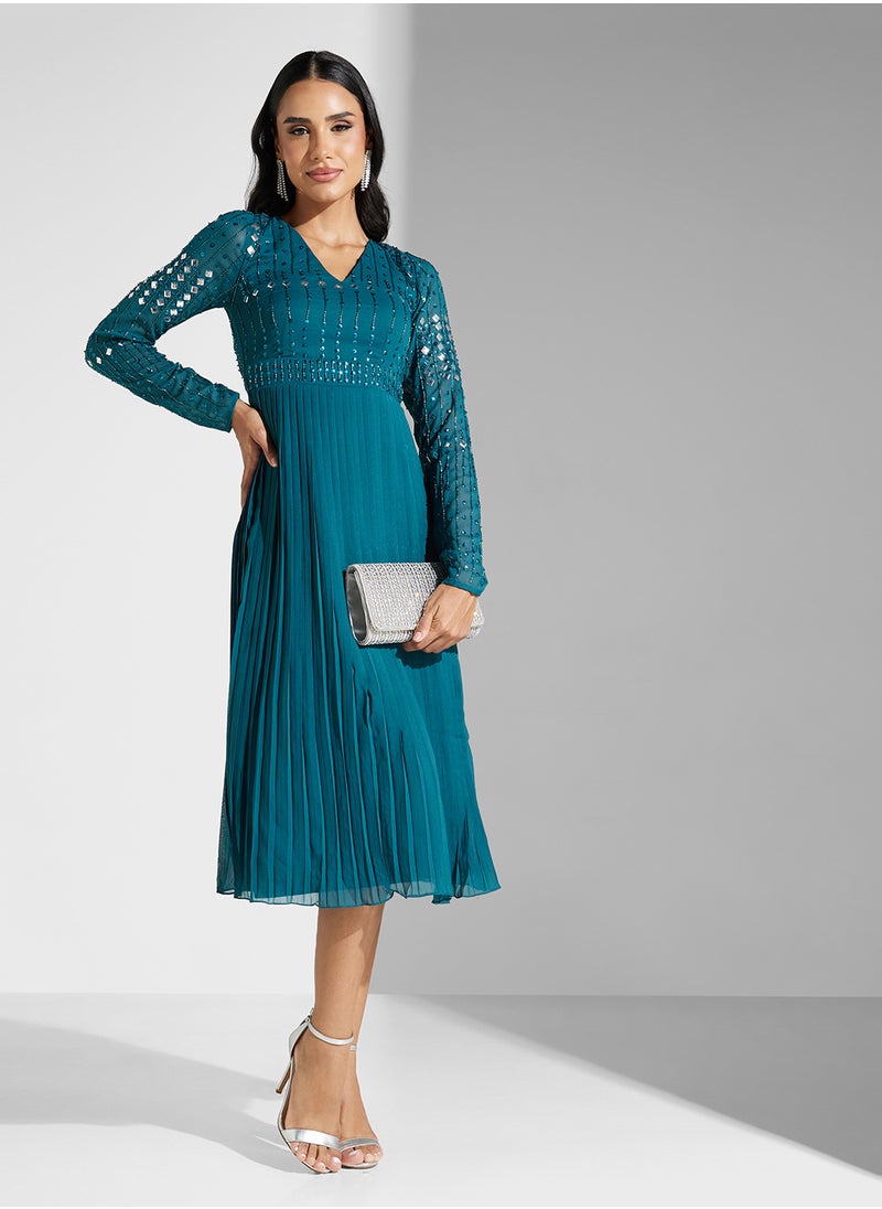 V-Neck Embellished Mesh Detailed Dress