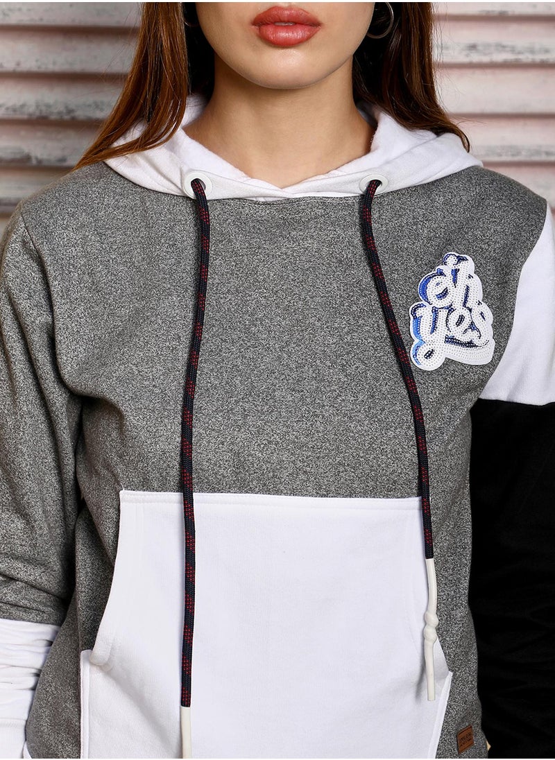 Women's Moon Grey & Chalk White Typo-Block Pulllover Hoodie