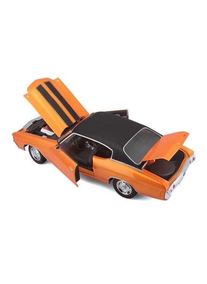 Maisto Special Edition 1971 Chevrolet Chevelle SS 454 Sport Coupe Die-cast Car (1:18, Orange)