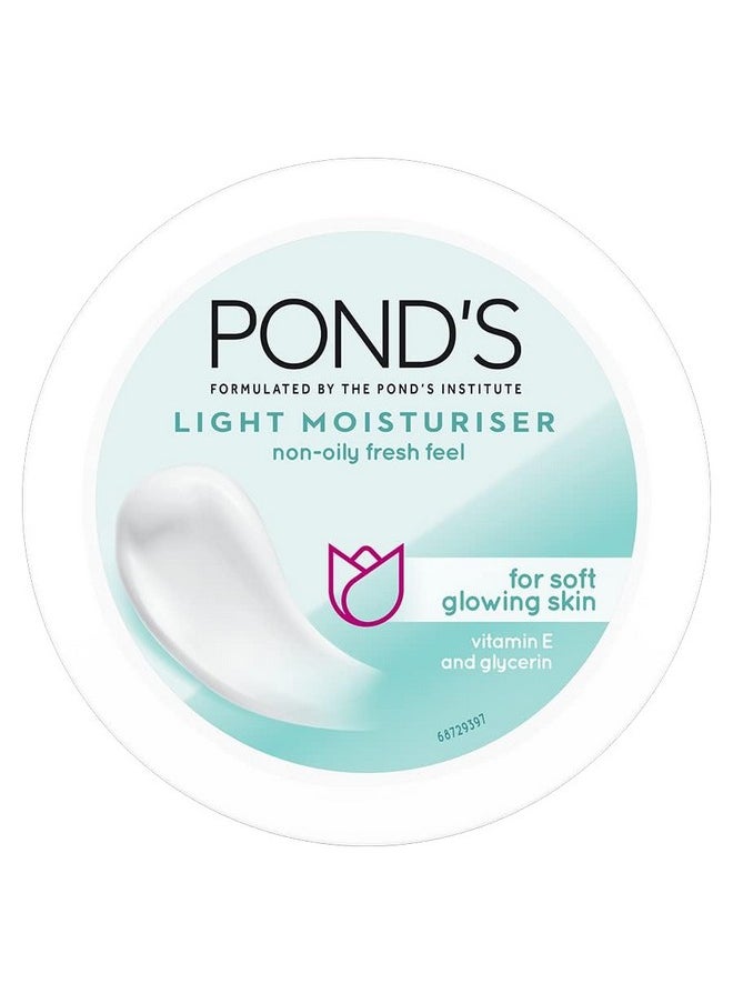 POND'S Light Face Moisturizer 200 ml|| Daily Lightweight Non-Oily Cream with Vitamin E for Soft Glowing Skin|| SPF 15 - With Vitamin C & Niacinamide