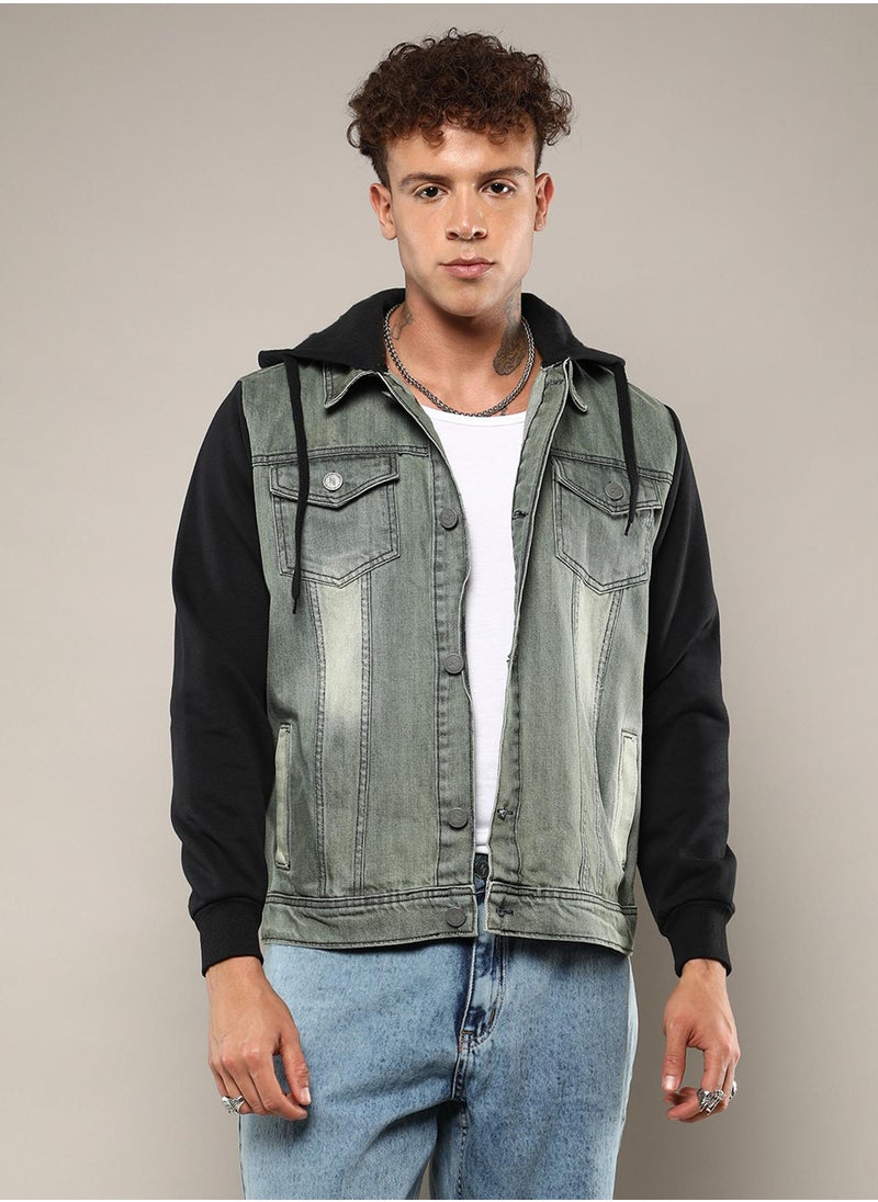Men's Grey & Black Light-Wash Denim Jacket With Sweatshirt Sleeve