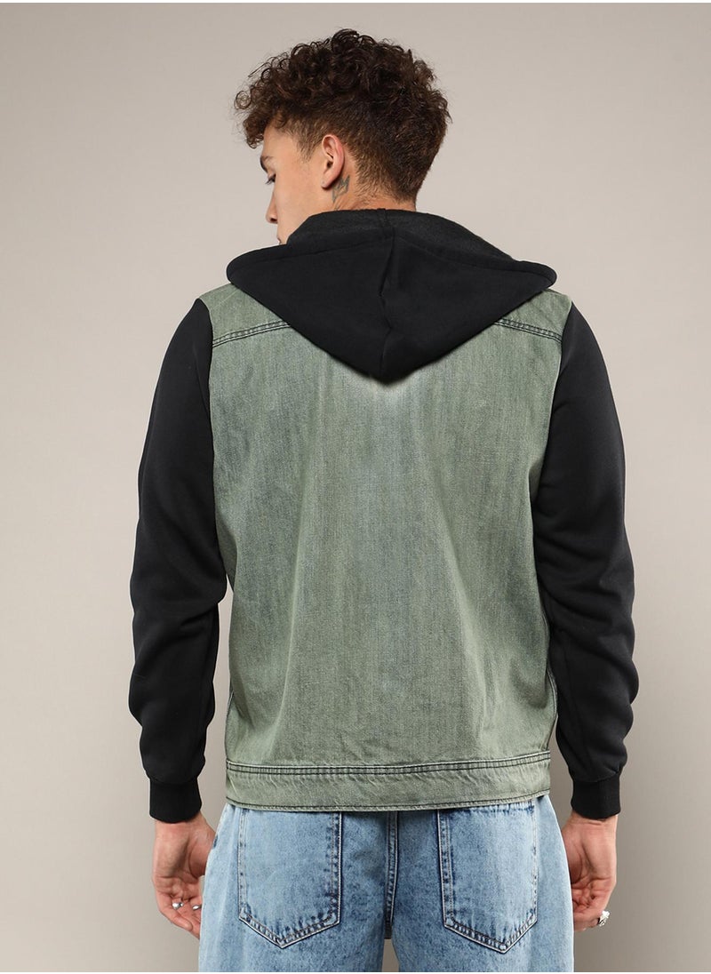 Men's Grey & Black Light-Wash Denim Jacket With Sweatshirt Sleeve
