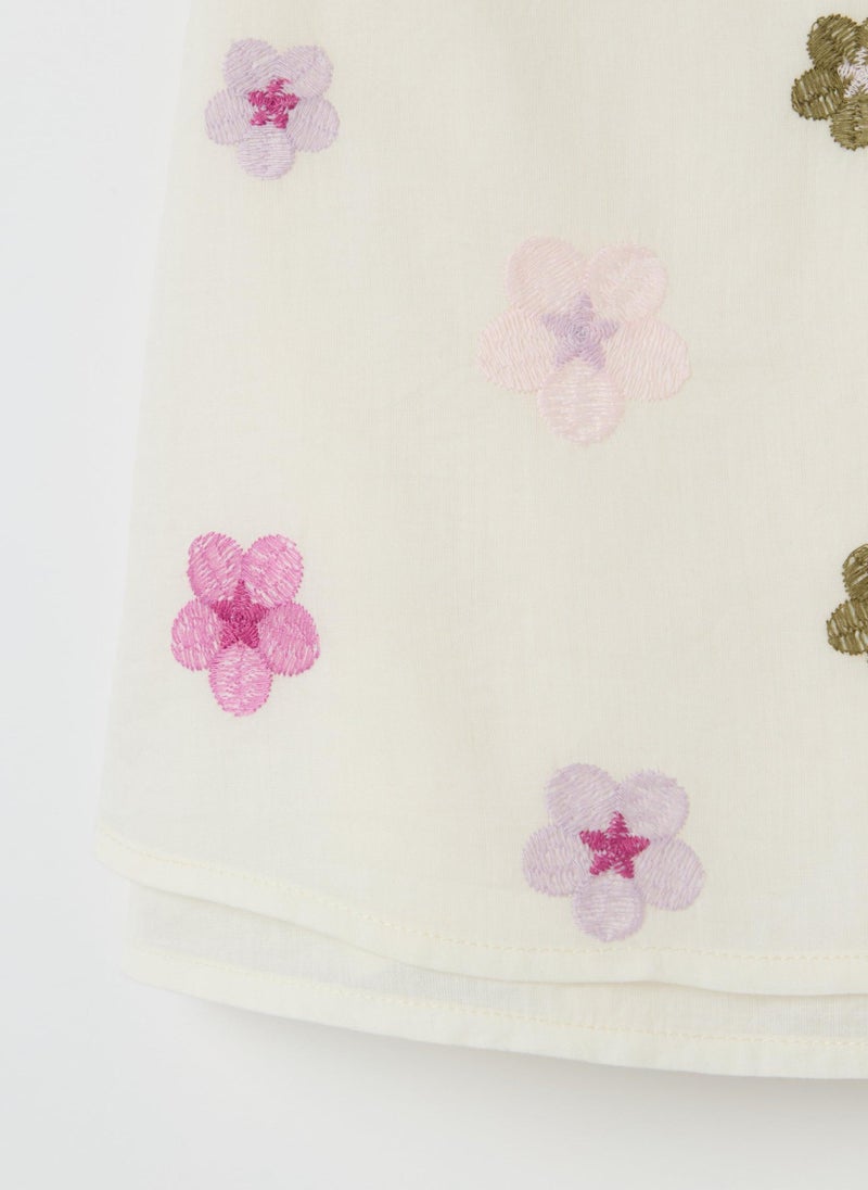 Blouse With Small Flowers Embroidery