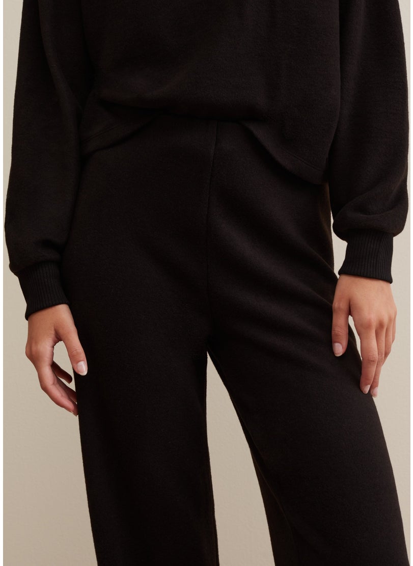 Wide-Leg Trousers