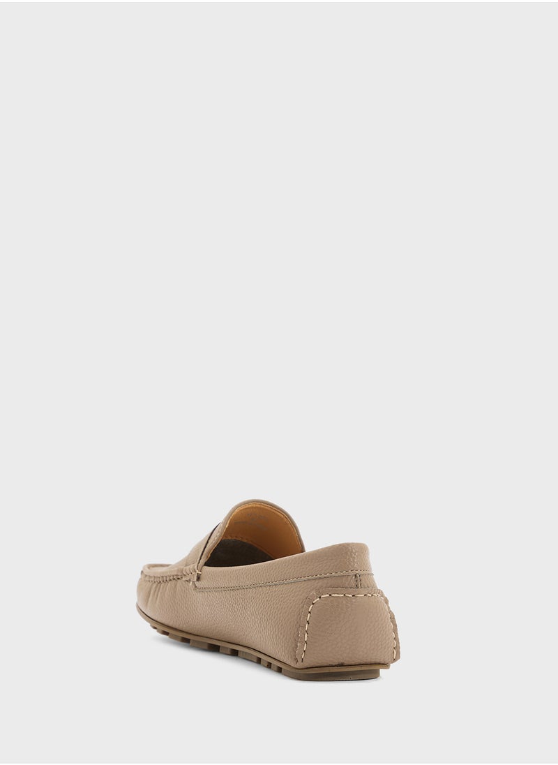 Saddle Details Smart Loafers