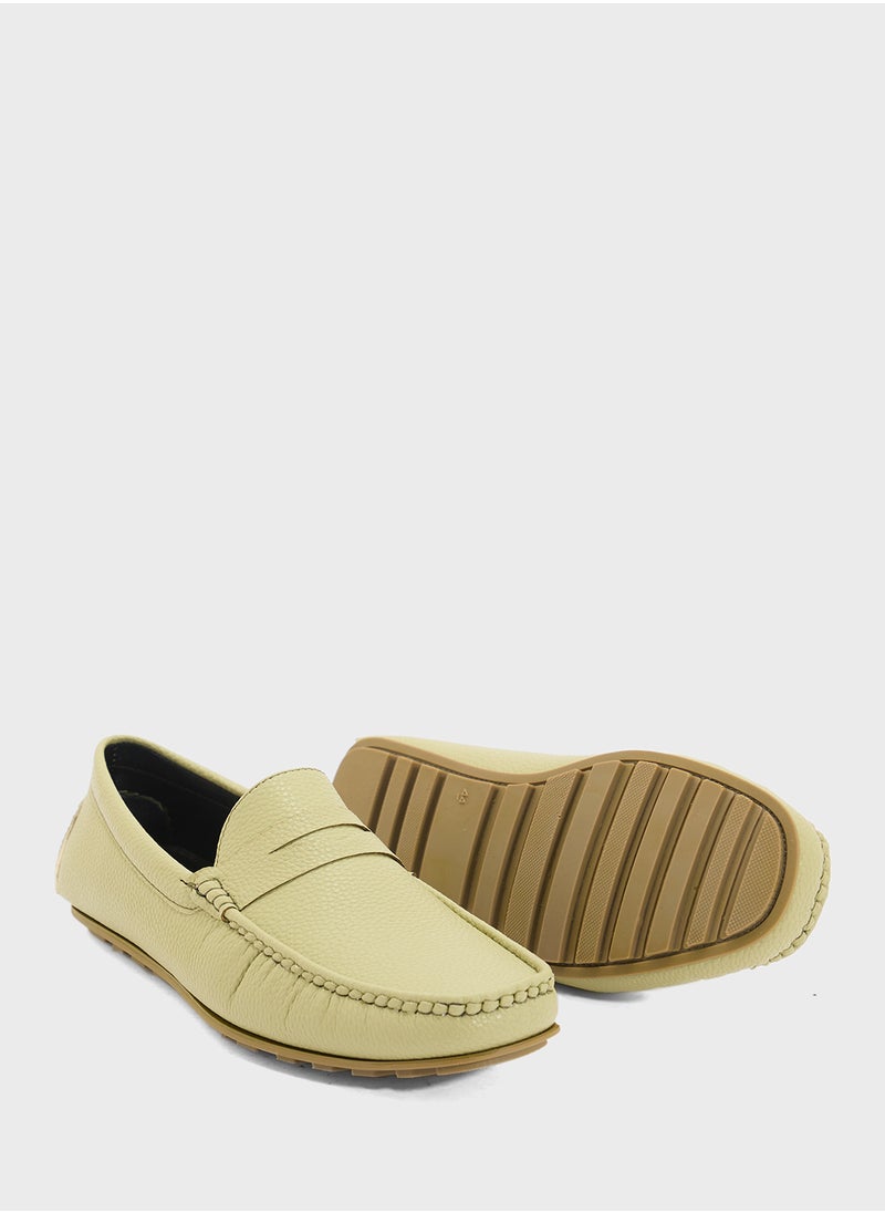 Saddle Details Smart Loafers
