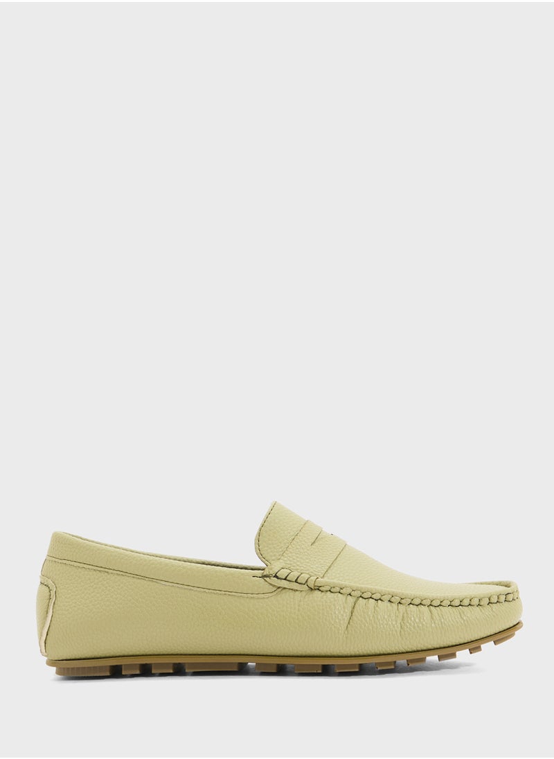 Saddle Details Smart Loafers