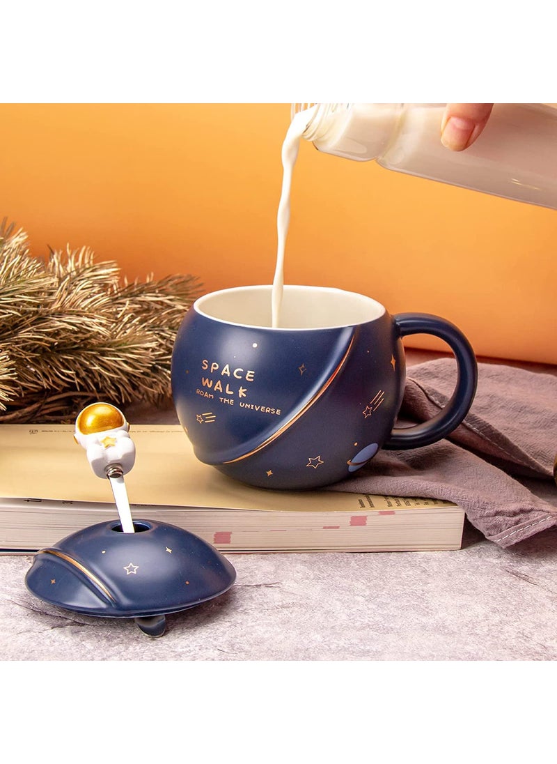 Parssufy Coffee Mug Gift Items 3D Creative Astronaut Universe Planet Coffee Mug With Lid Spoon Ceramic Coffee Mugs For Birthday Anniversary Gift Blue 450 ML