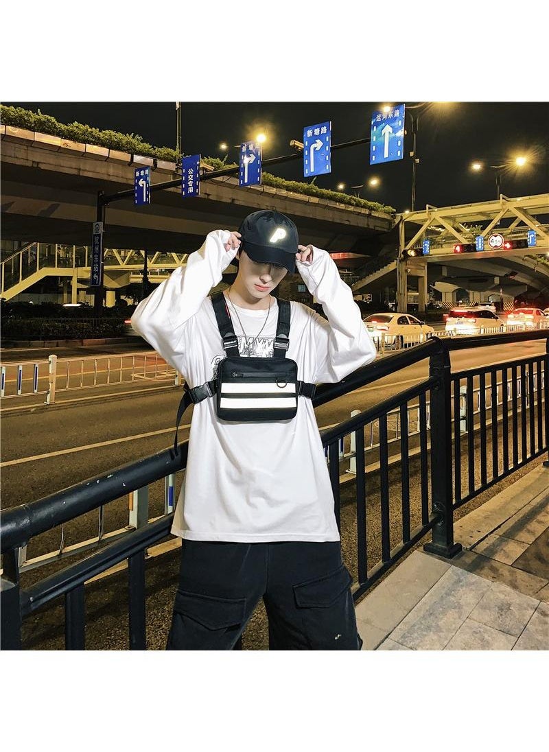 Outdoor multifunctional chest bag, waterproof and wear-resistant mountaineering mobile phone sports bag