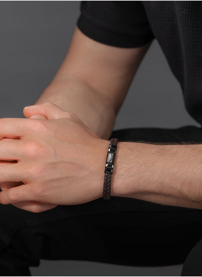 Weavebreaker BraceletBraided Brown Leather with Black Wing Logo Plaque and P Logo ClosureBold Men's Style