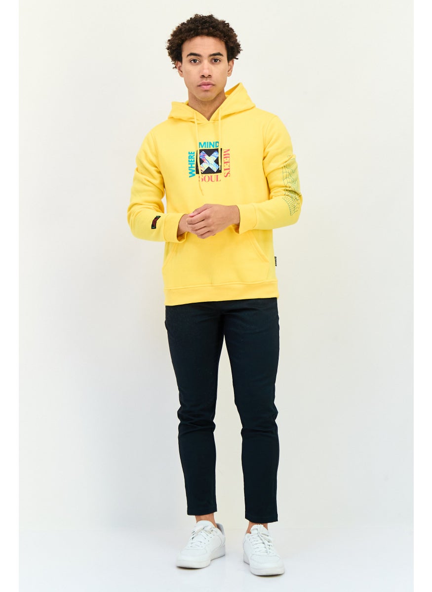 Men Hooded Graphic Print Sweatshirts, Yellow