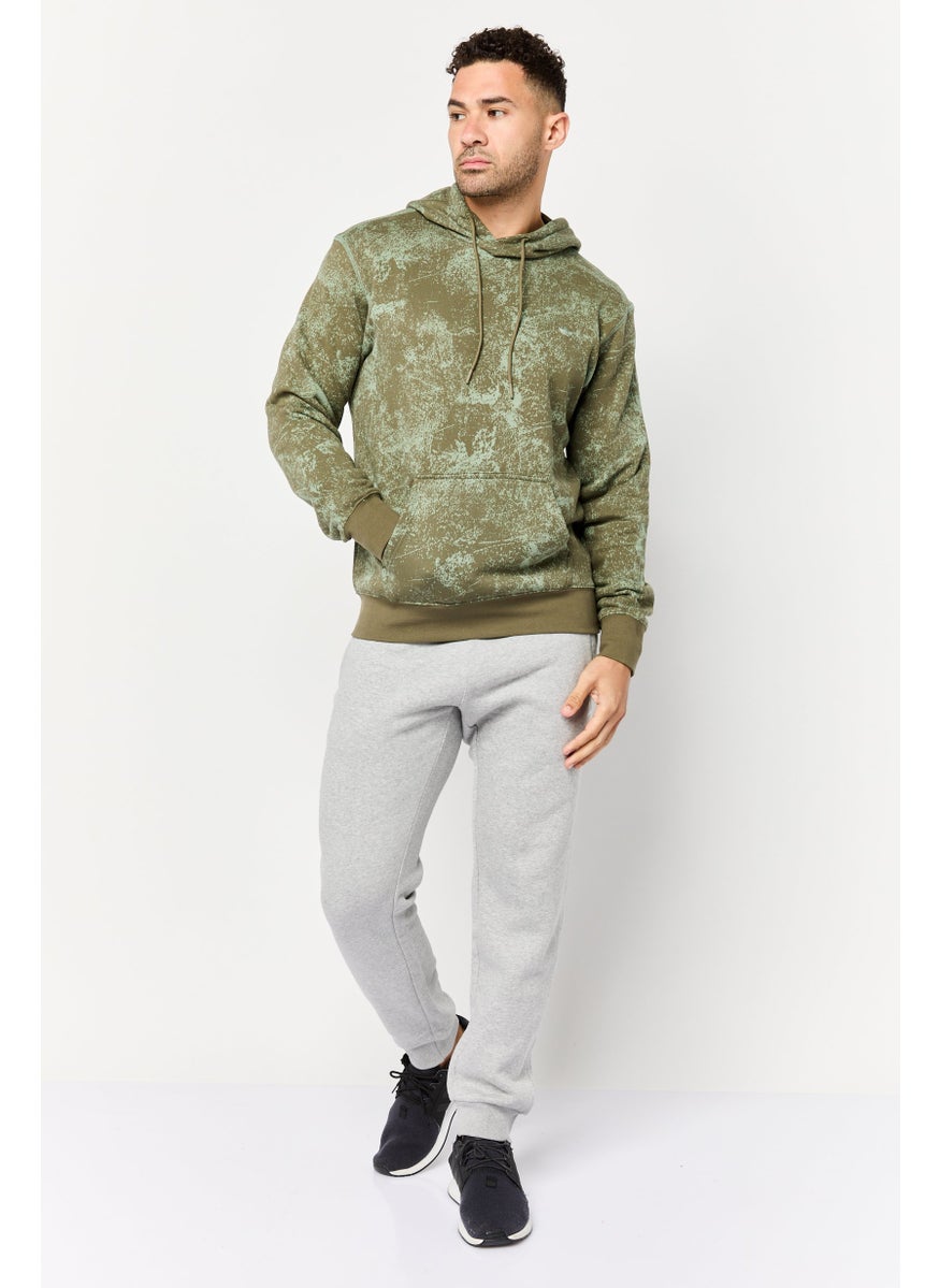 Men Sportswear Fit Long  Sleeve Outdoor Hooded Sweatshirt, Multicolor