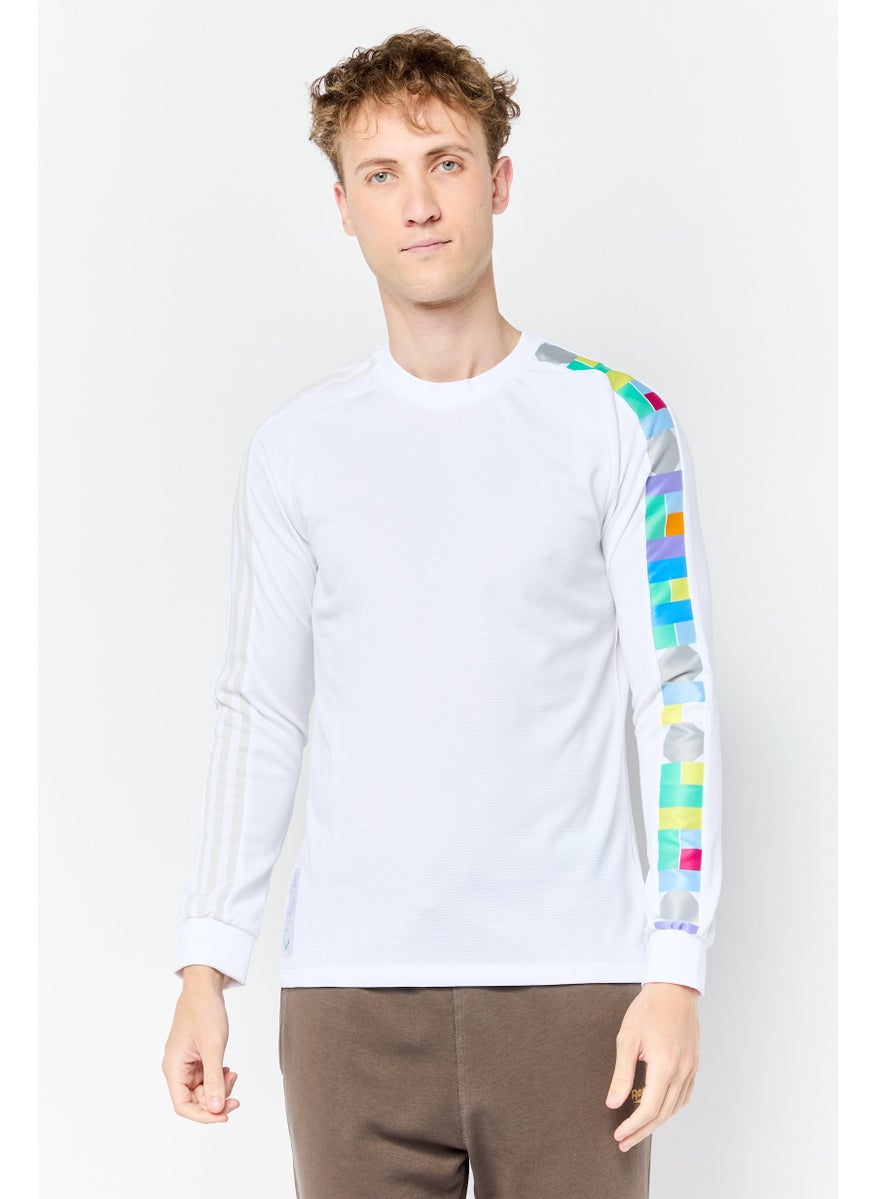 Men Sportswear Fit Long Sleeves  Training Sweatshirts, White