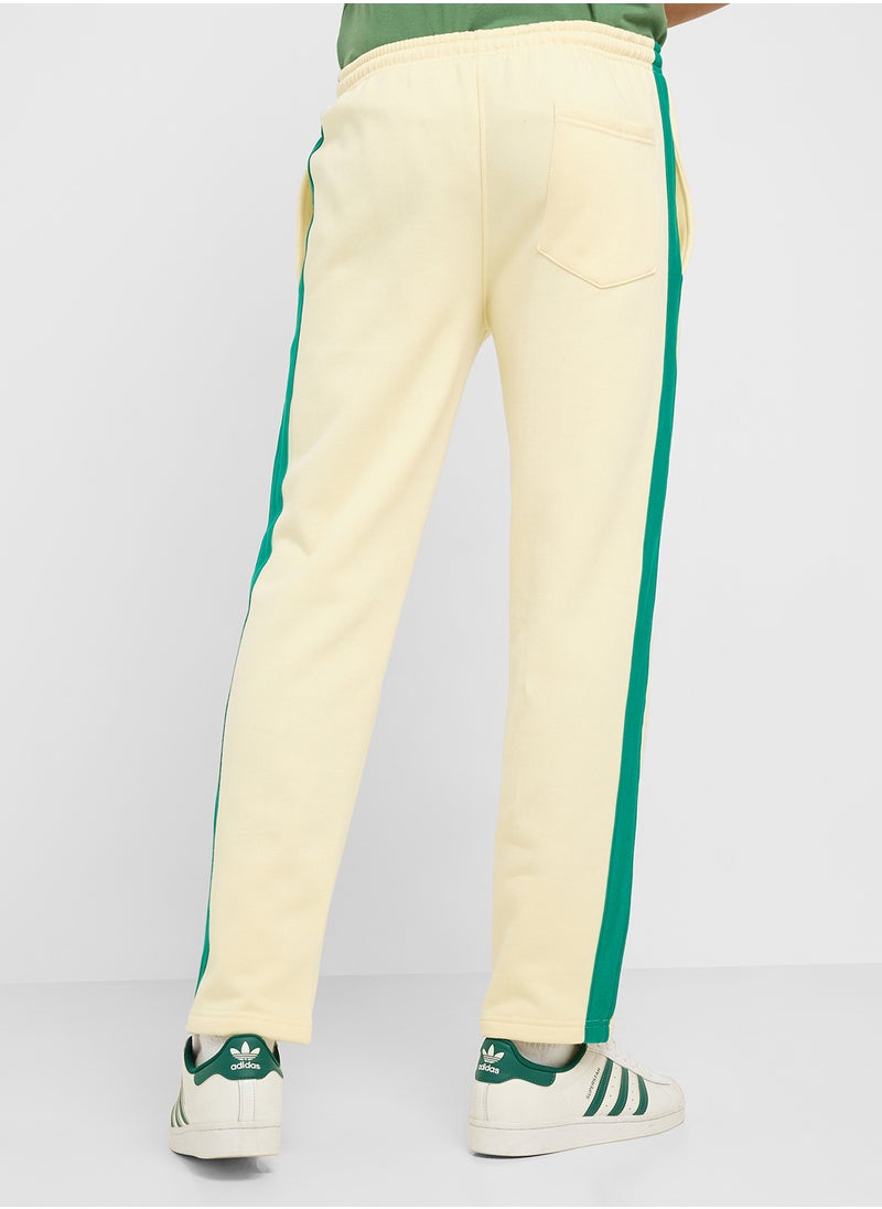 Essential Fleece Joggers