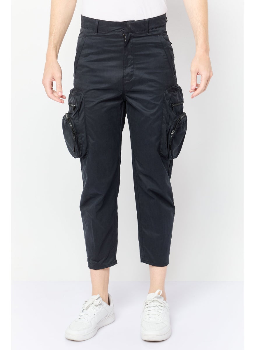 Men Loose Fit Solid Cargo Pants, Navy