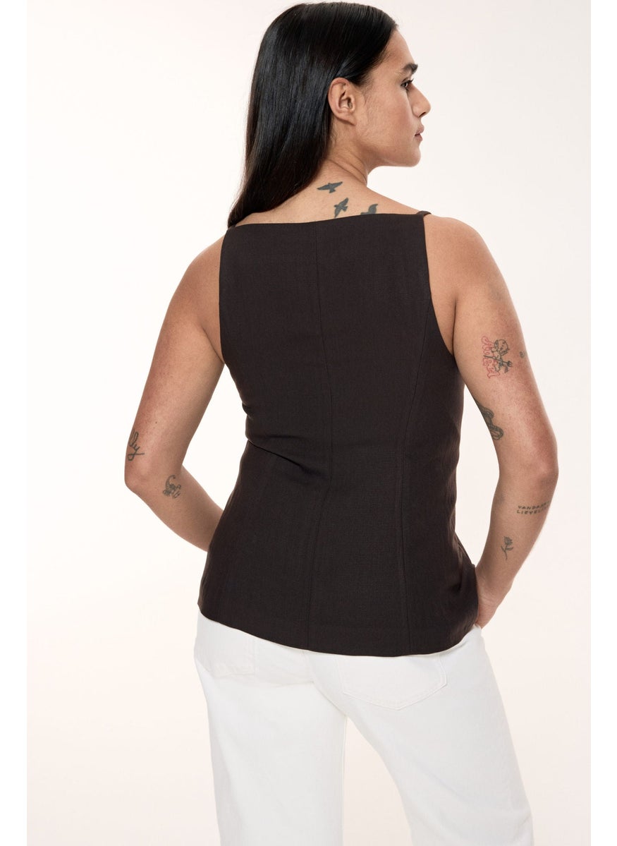 Tapered-Waist Waistcoat