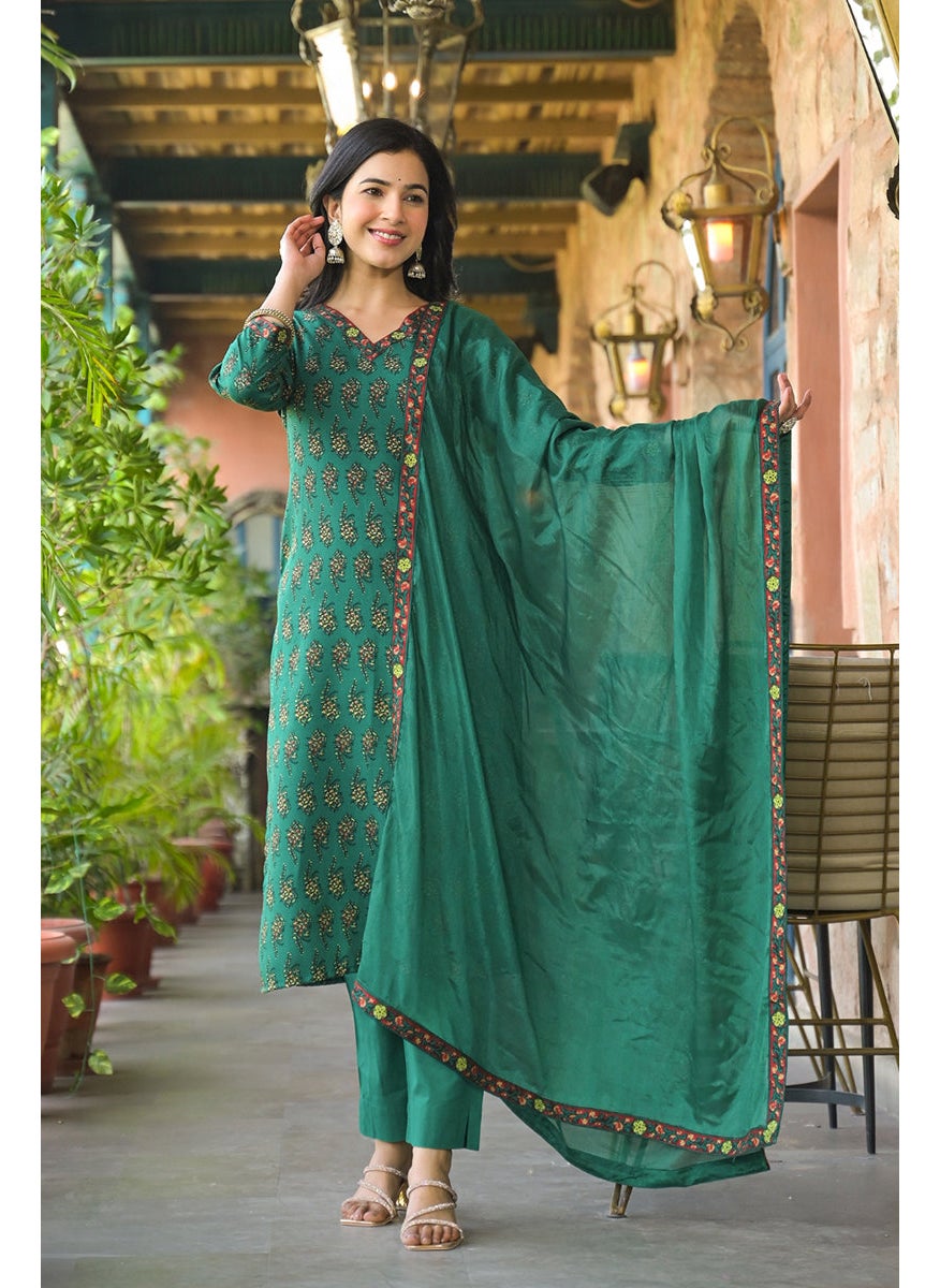 Green Viscose Rayon Floral Printed Straight 3-Piece Kurta Set