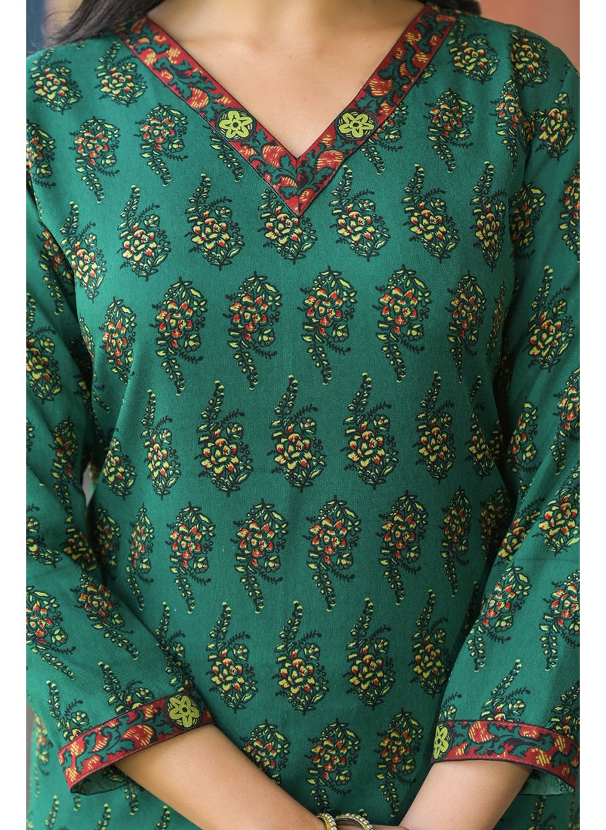 Green Viscose Rayon Floral Printed Straight 3-Piece Kurta Set