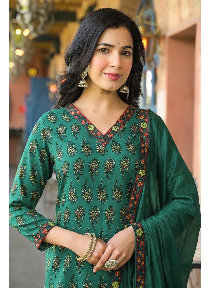 Green Viscose Rayon Floral Printed Straight 3-Piece Kurta Set