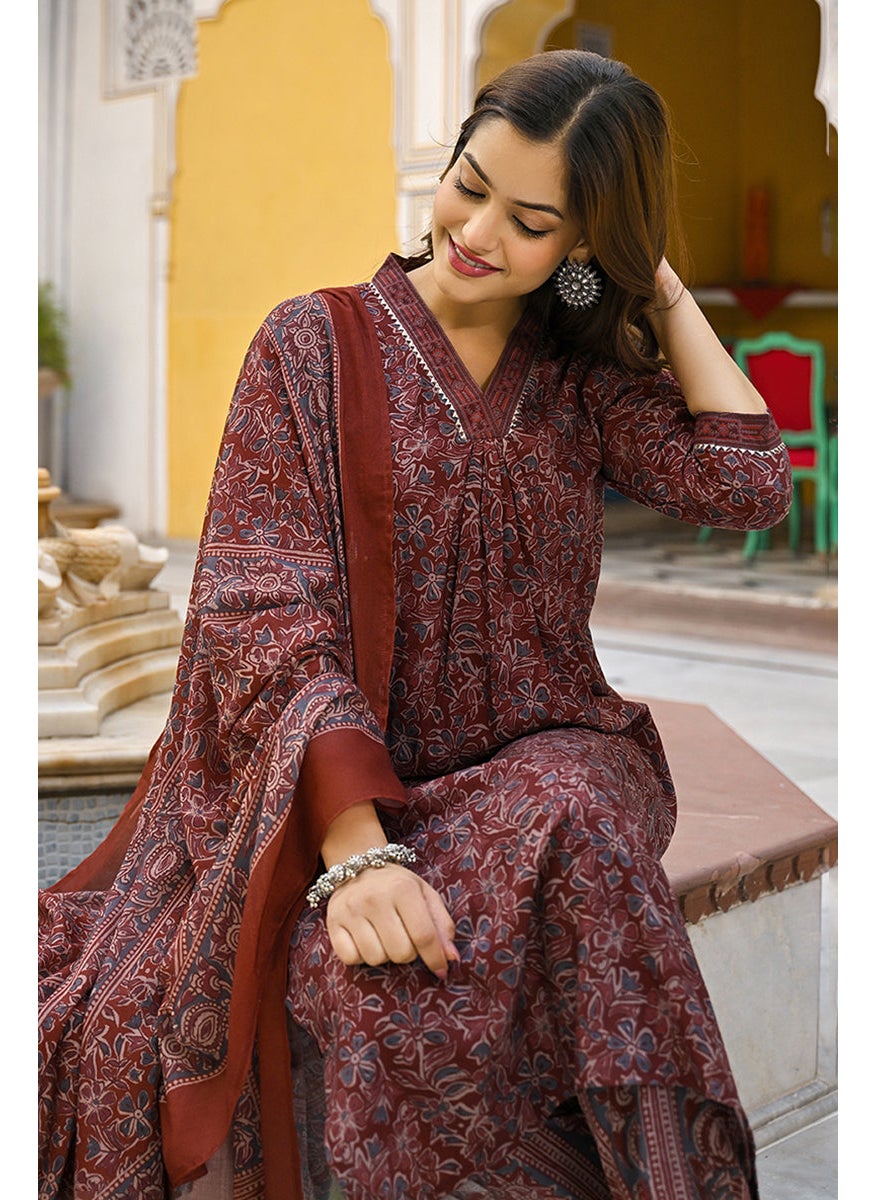 Maroon Rayon Blend Floral Printed Straight 3-Piece Kurta Set