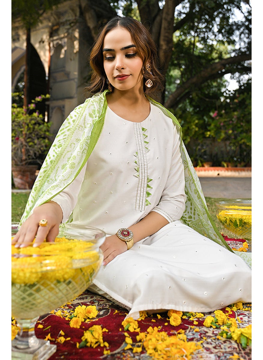 Green Rayon Blend Solid Embroidered Straight Kurta Set