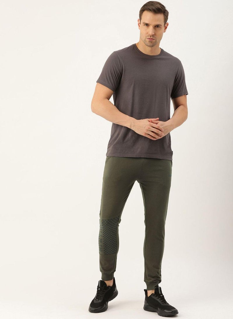 Men Slim Fit Solid Mid-Rise Stretchable Knitted Jogger Trousers